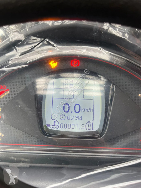 Nakladač Giant G2700 HD+
