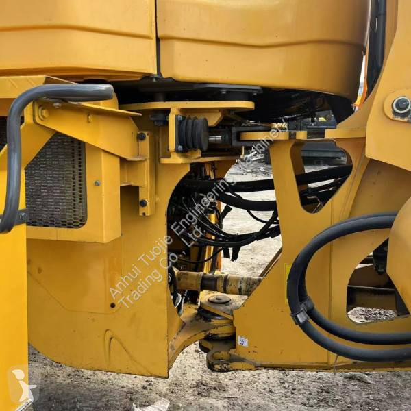 Nakladač Volvo L105