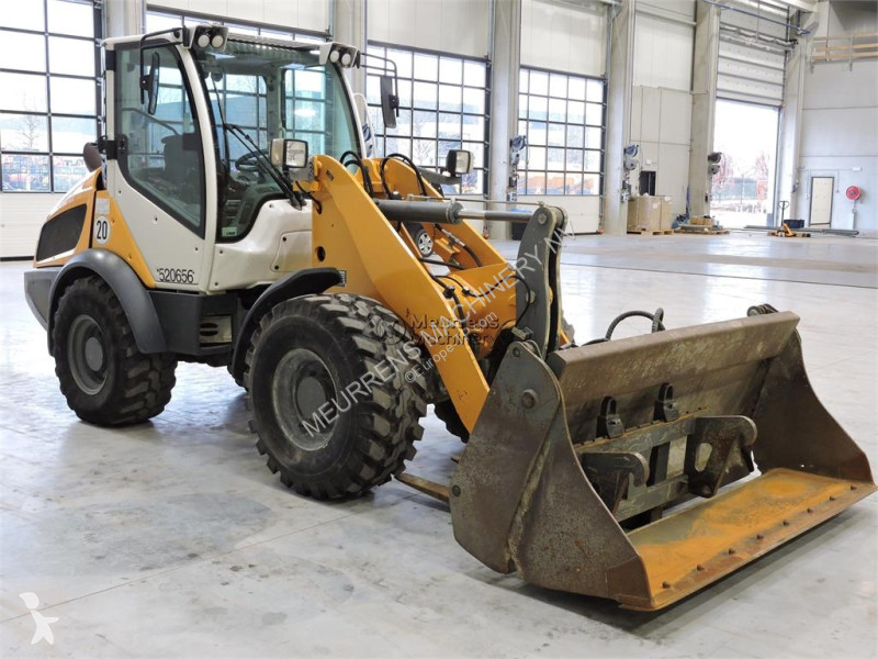 Nakladač Liebherr L508 + FORK