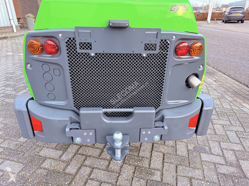Nakladač Avant tecno 760i GTX Cabine
