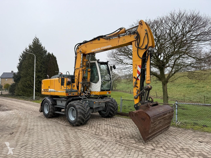 جرافة Liebherr A900C Mobile crane