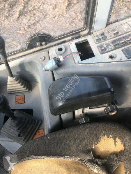Навантажувач Hitachi  W 90
