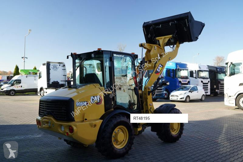 Nakladač Caterpillar 906M