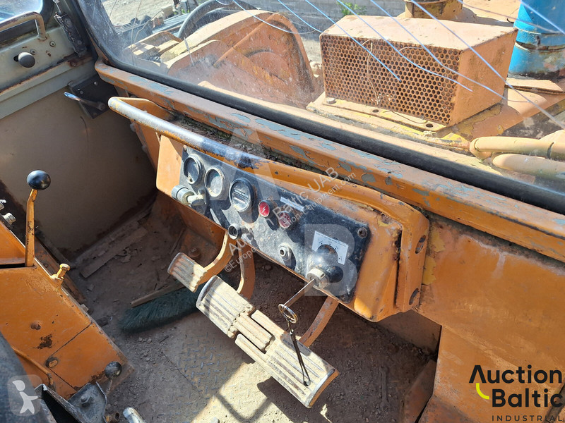 مُحمّلة Komatsu 1
