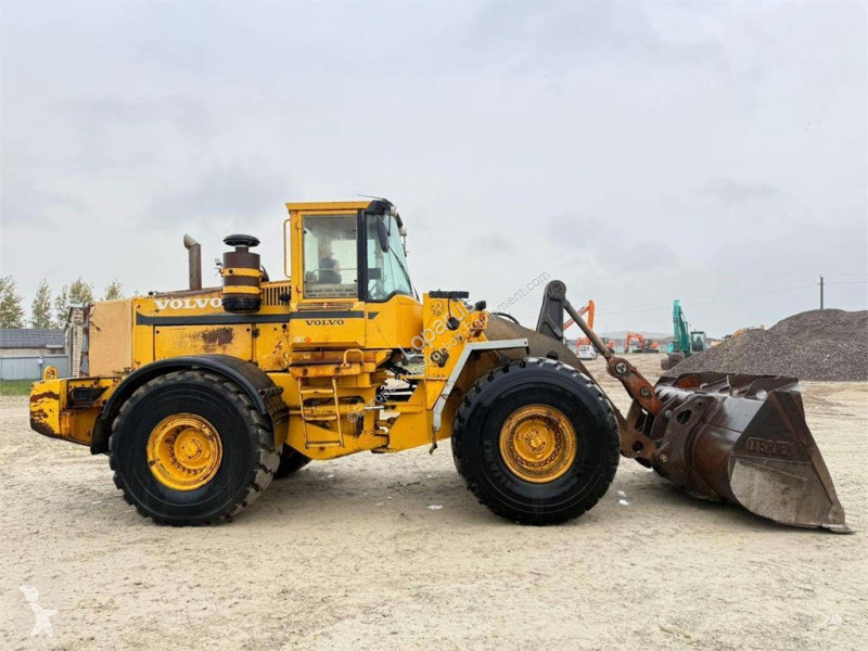 Фронтальный погрузчик Volvo quick coupler