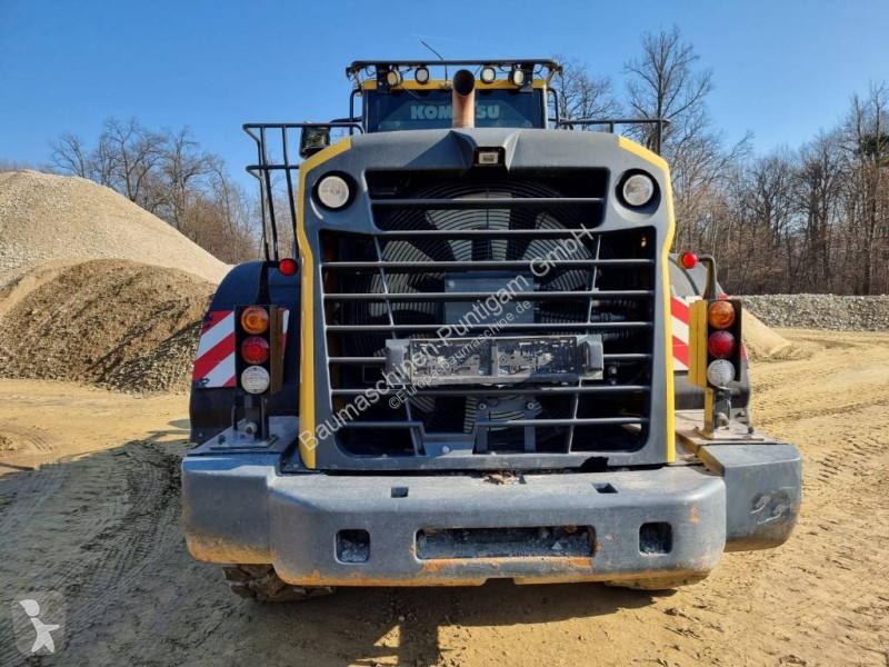 مُحمّلة Komatsu 3808