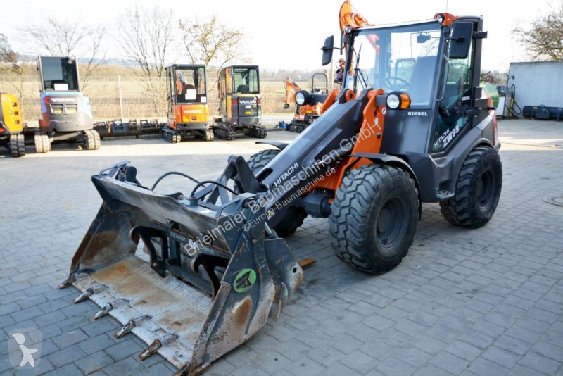 Nakladač Hitachi 956 C