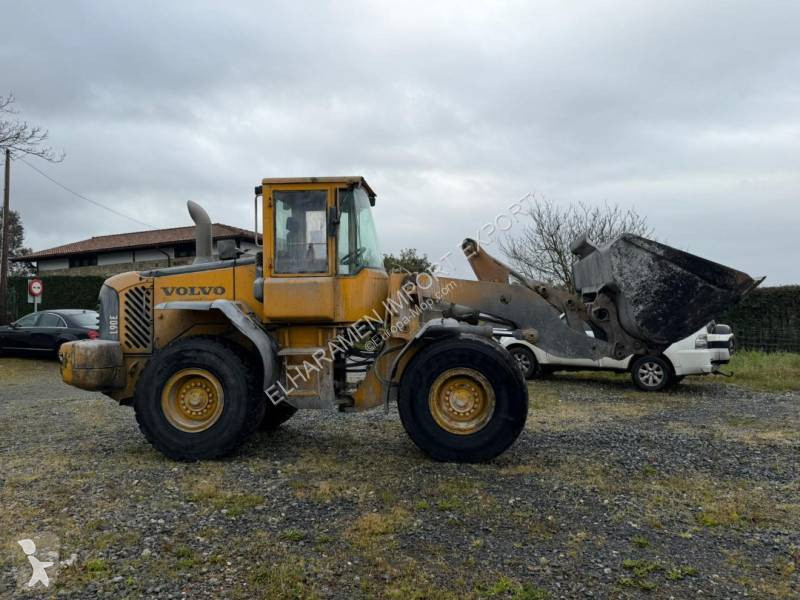 Pala cargadora Volvo 121 17000KG