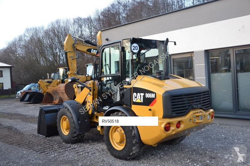 Nakladač Caterpillar 906 M