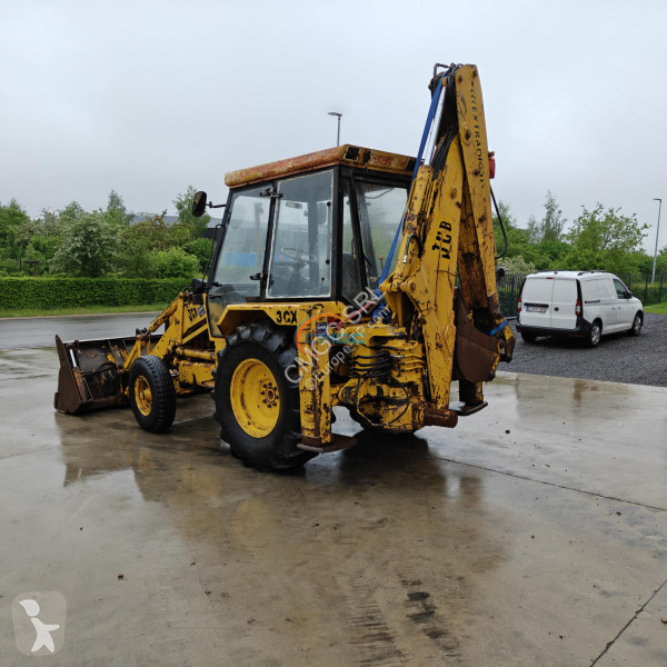 Nakladač JCB 3CX