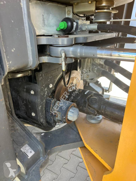 Nakladač Liebherr Xpower * VEI HELPER X *