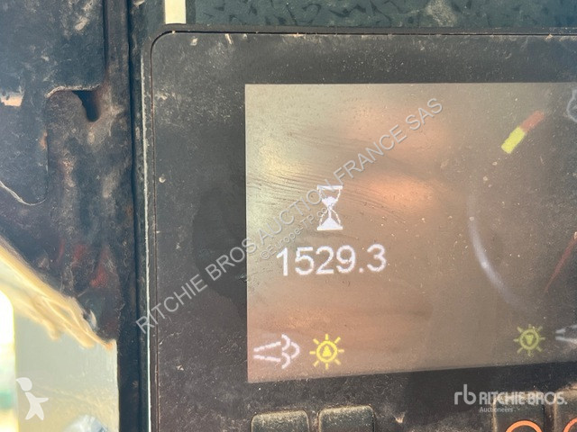 Фронтальный погрузчик Gehl  RT105