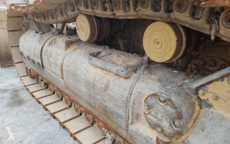Pala Caterpillar waste