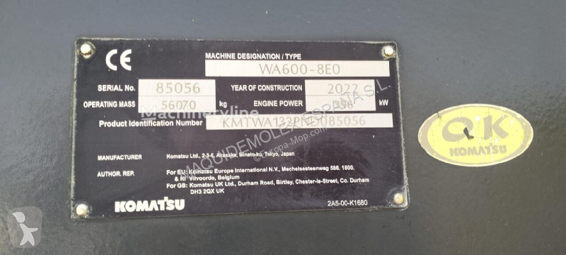 Nakladač Komatsu WA600-8