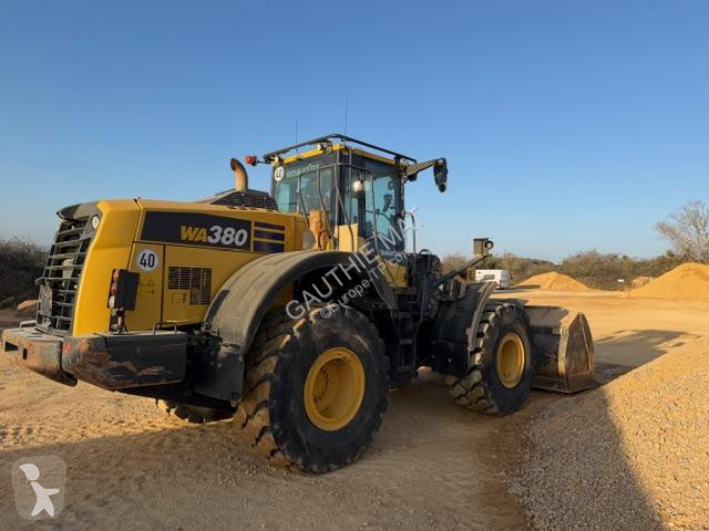 مُحمّلة Komatsu 8E0