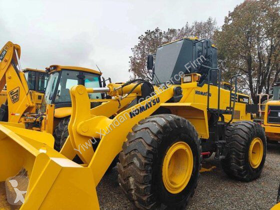 Nakladač Komatsu