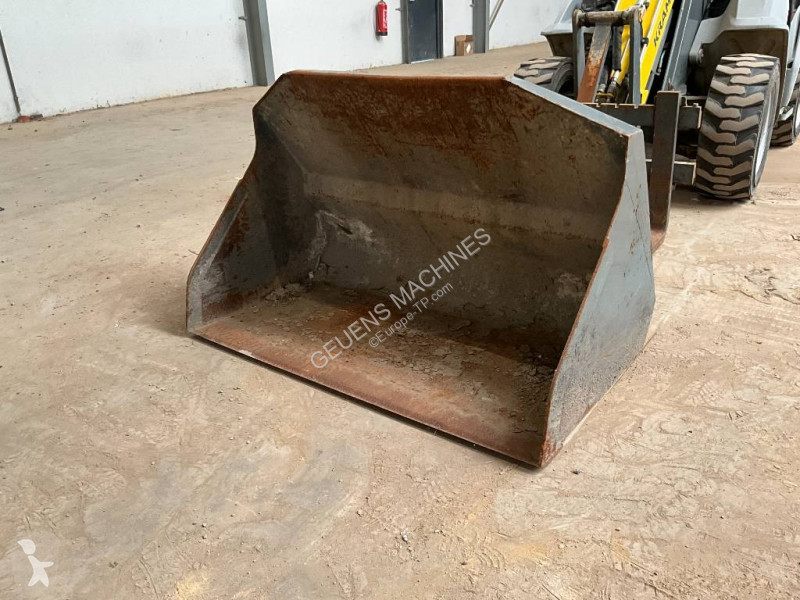 Nakladač Kramer 5040