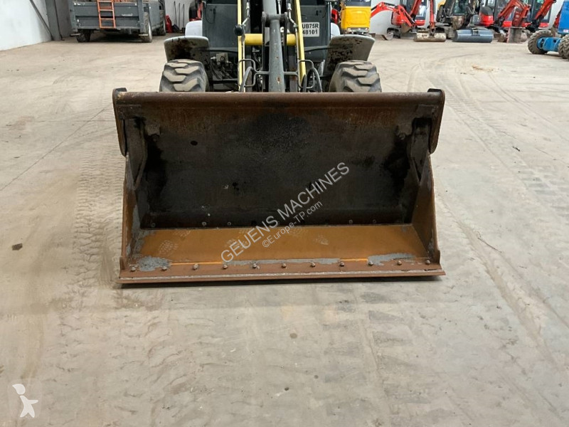 Nakladač Kramer 5075