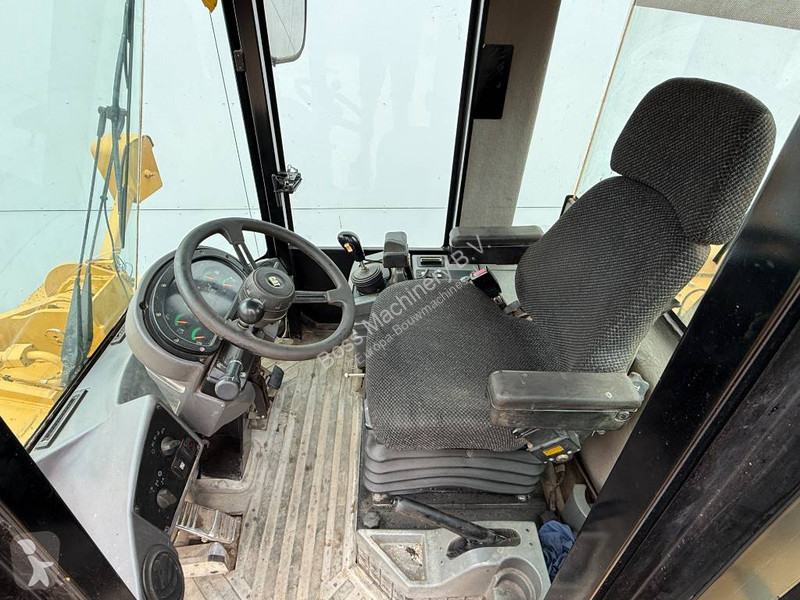 Nakladač Caterpillar 938G - Automatic Greasing...
