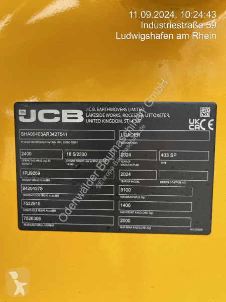 Nakladač JCB