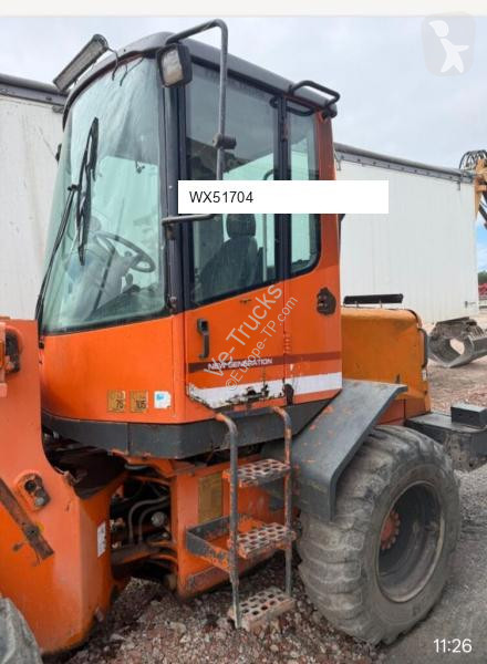 Nakladač Hitachi W90