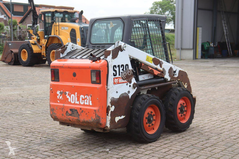 Nakladač Bobcat