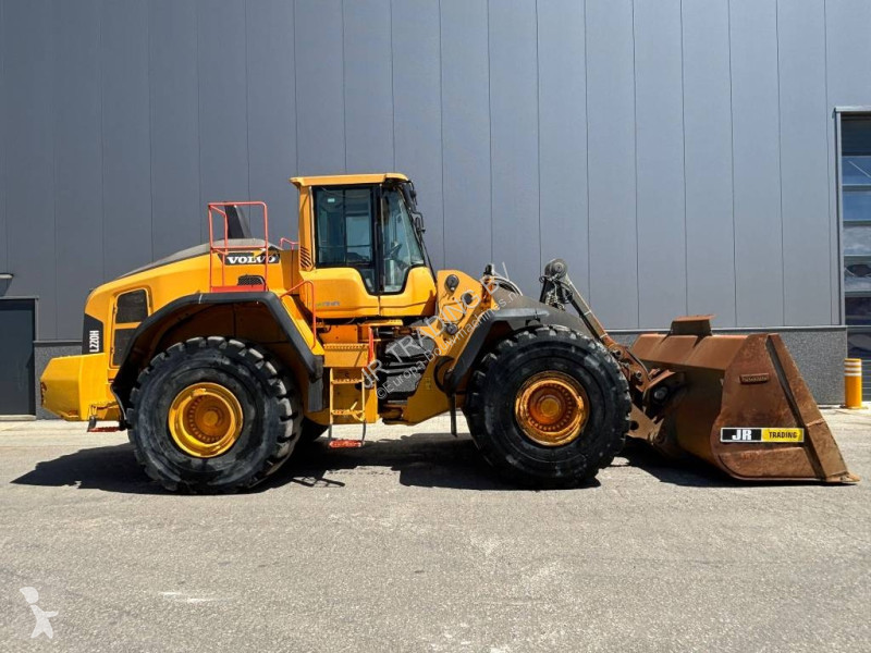 مُحمّلة Volvo L 220 H