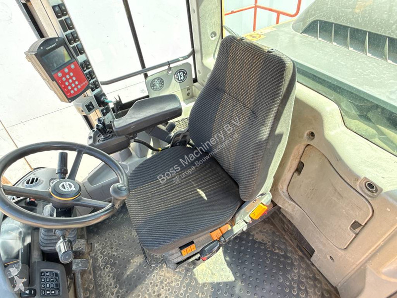 Nakladač Volvo - Automatic Greasing / Camera