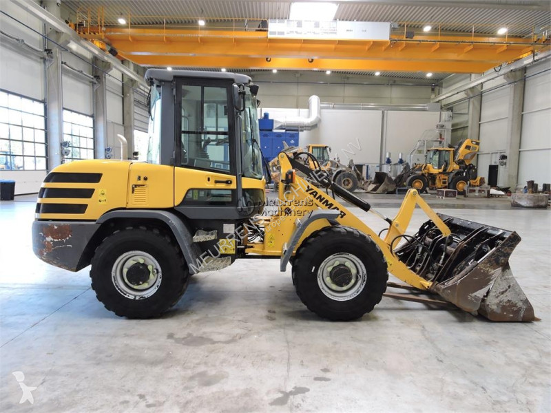 Nakladač Yanmar V80 + Fork