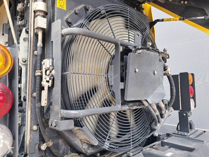 Nakladač Komatsu WA270-8 High Lift