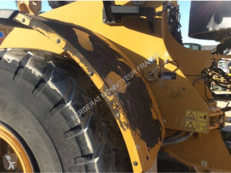 Nakladač Caterpillar 972M XE