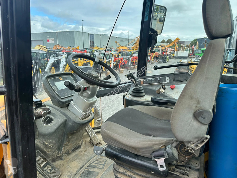 Læssemaskine JCB