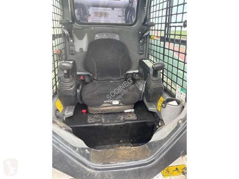 Nakladač Bobcat + 6 ACCESSOIRES