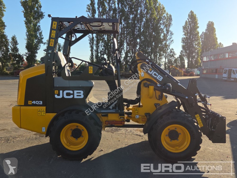 Nakladač JCB 403