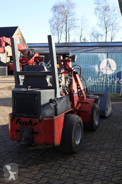 Nakladač Fuchs F853H