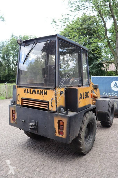 Nakladač Ahlmann AL8C
