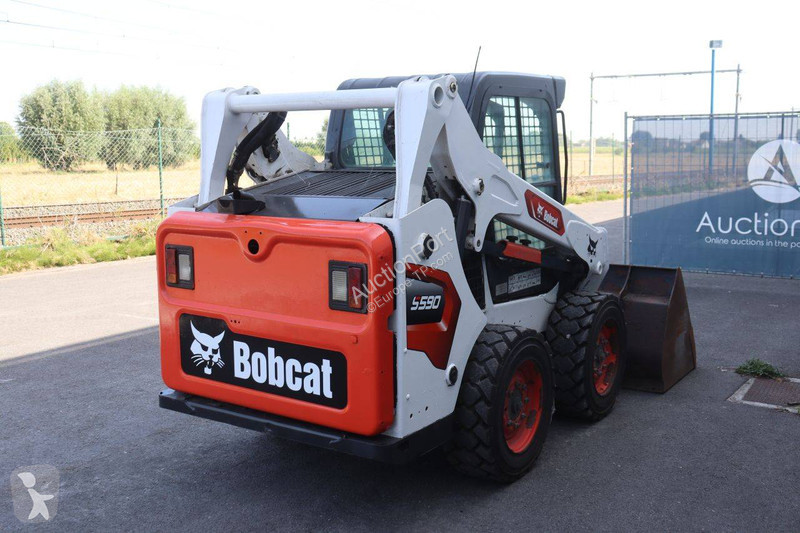 مُحمّلة Bobcat S590
