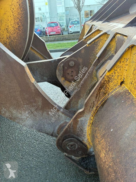 Nakladač Komatsu WA 600-6