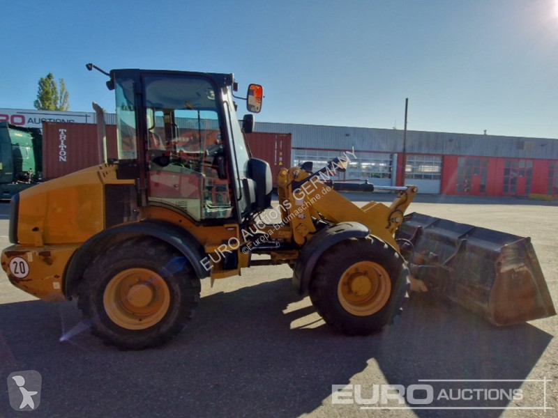 Chargeuse Caterpillar 908M