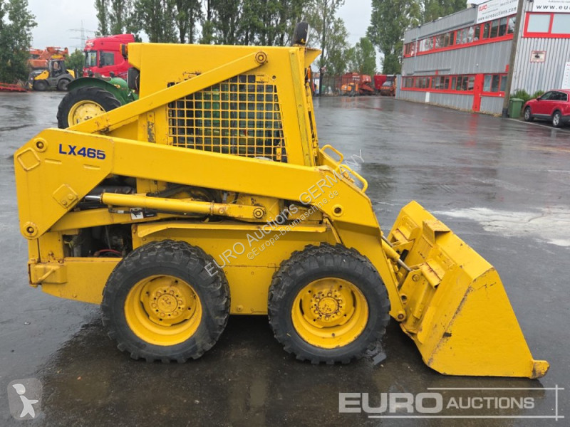Shovel New Holland LX465