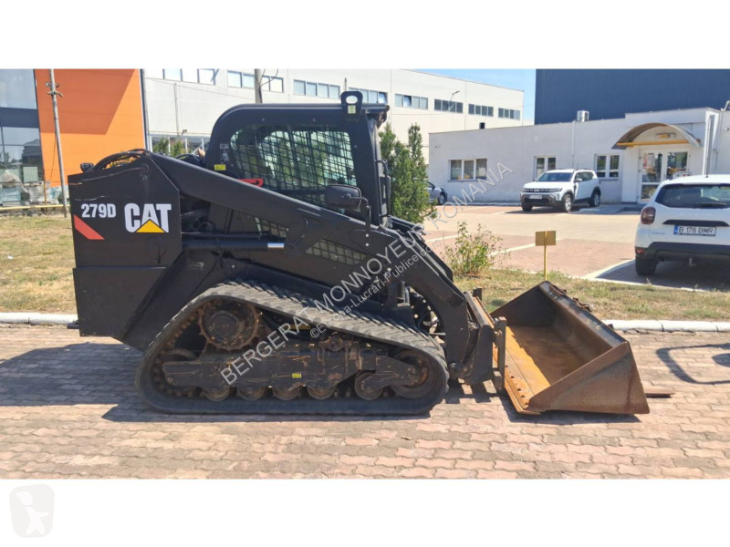Товарач Caterpillar 279D