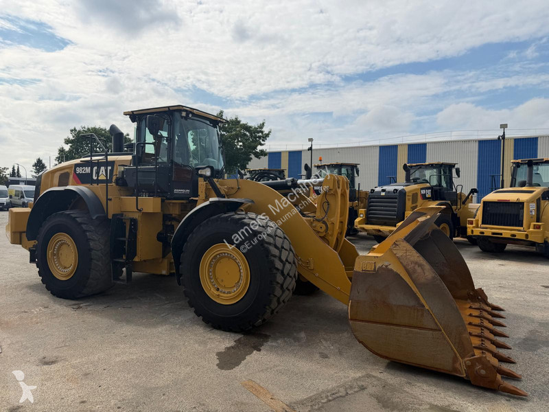 Товарач Caterpillar 982M .