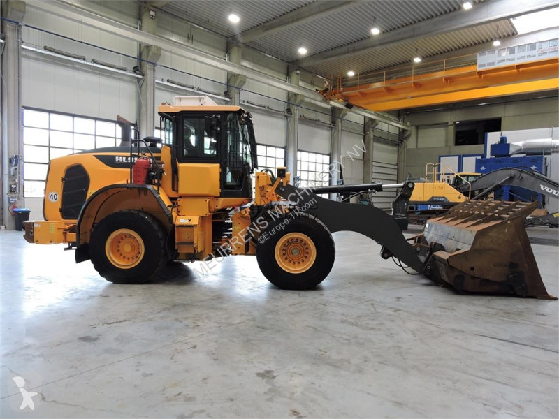 Shovel Hyundai HL955A