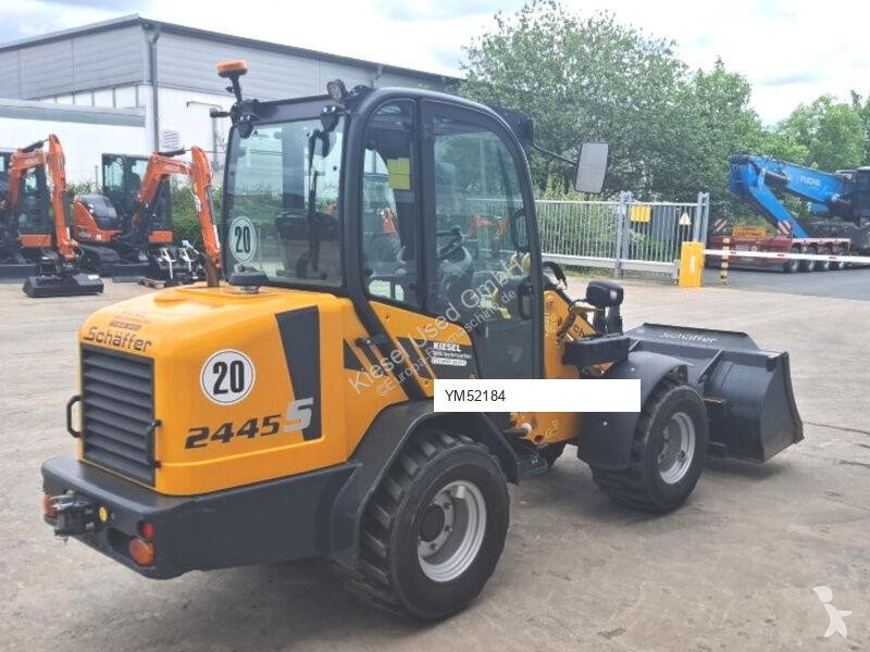 Schäffer 2445S loader