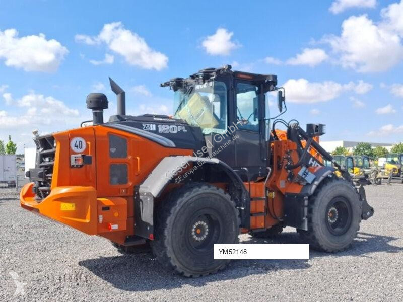 Навантажувач Hitachi ZW180-7