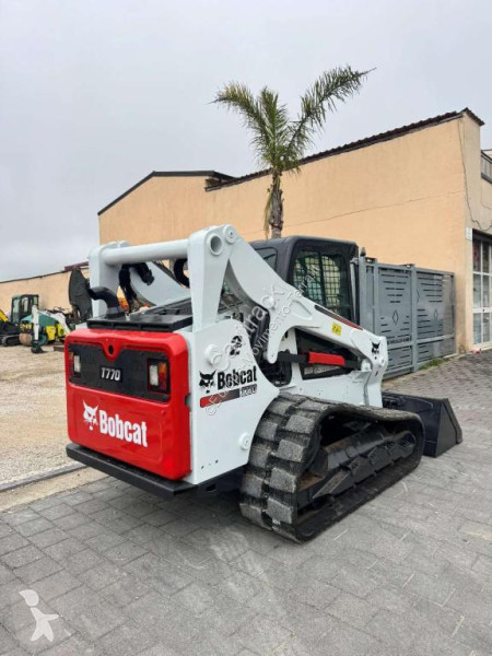 Навантажувач Bobcat