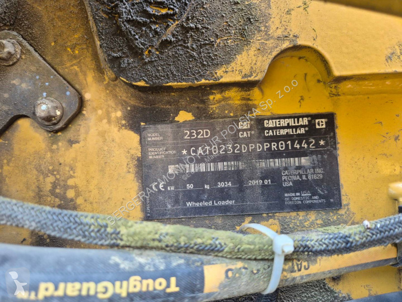 Навантажувач Caterpillar 232D