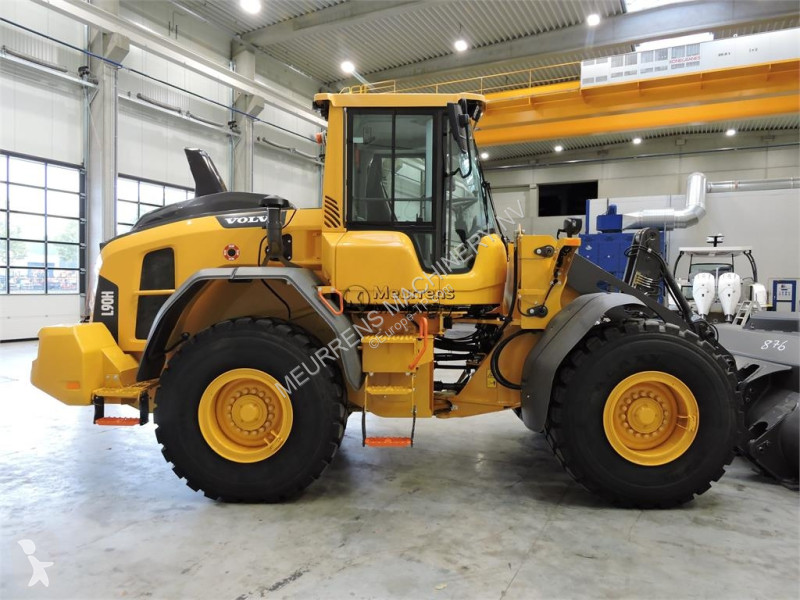 مُحمّلة Volvo New Bucket + Tyres