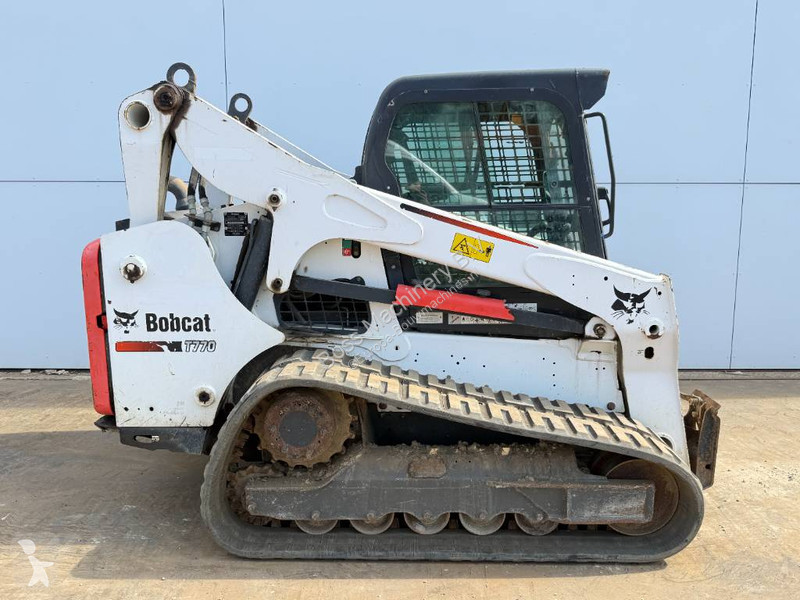 Shovel Bobcat - Closed Cab / Quick Coupler