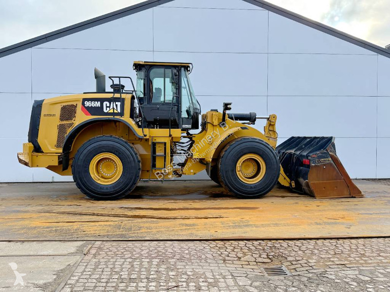 Pá carregadora Caterpillar - Automatic Greasing...